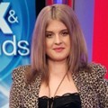 Kelly Osbourne Sebelum Diwawancara FOX & Friends